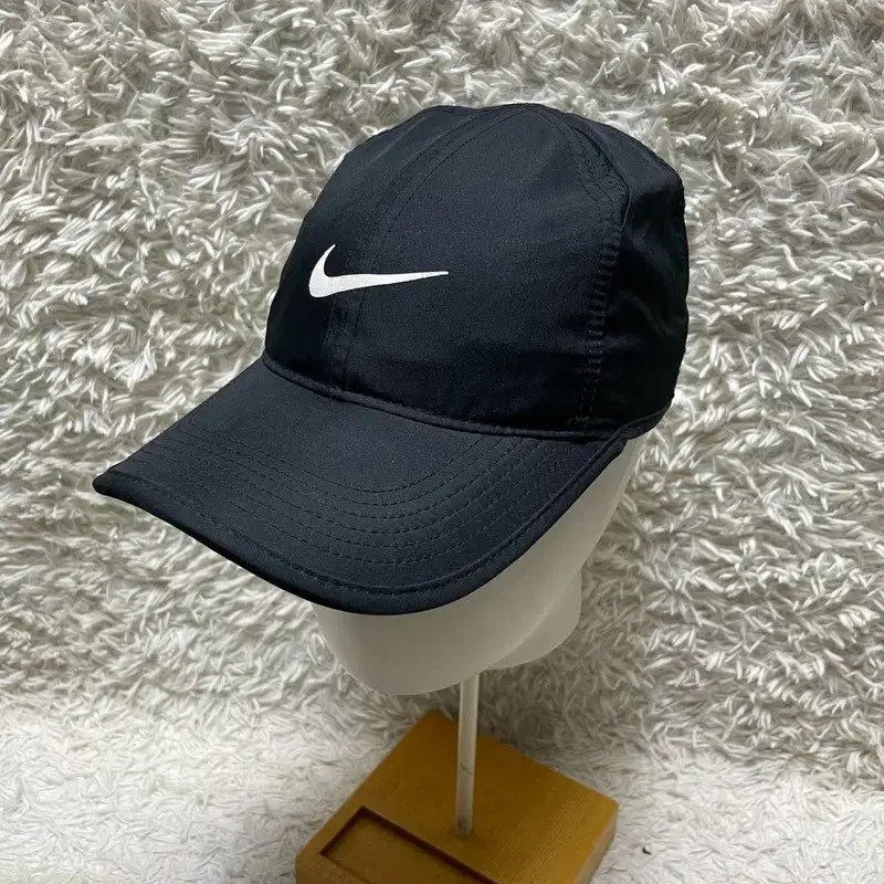 NIKE 나이키 스우시 모자